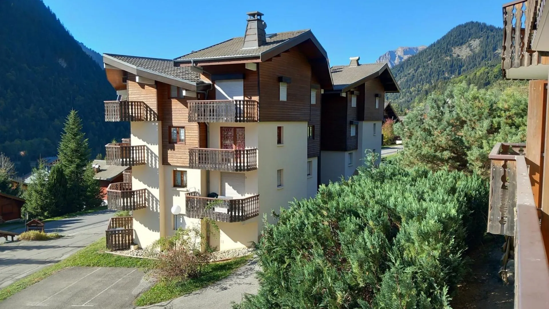 Studio Pour 3 Pers. A Chatel Avec Balcon, Parking, Pres Navettes Et Centre. Exposition Sud/Ouest. - Fr-1-676-115 0*,